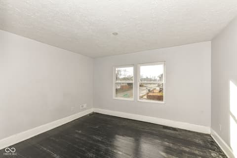 Photo of 501 N Dequincy Street, Indianapolis, IN