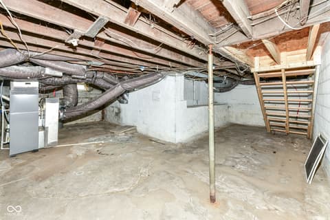 Photo of 501 N Dequincy Street, Indianapolis, IN