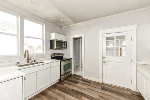 Photo of 501 N Dequincy Street, Indianapolis, IN