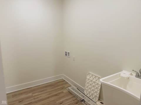Photo of 711 N Fenton Avenue, Indianapolis, IN