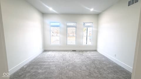 Photo of 711 N Fenton Avenue, Indianapolis, IN