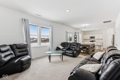 Photo of 10276 Samerton Lane, Indianapolis, IN