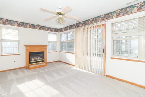 Family room at 1781 Stonewall Circle, Greenfield, IN