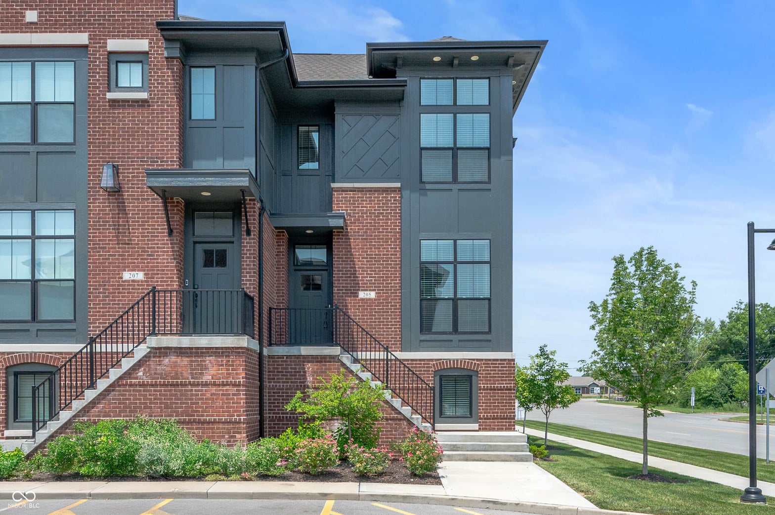 Photo of 205 Poplar Street, Westfield, IN