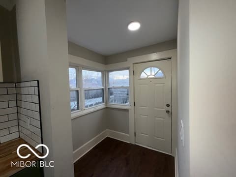 Laundry room at 2926 Indianapolis Avenue, Indianapolis, IN
