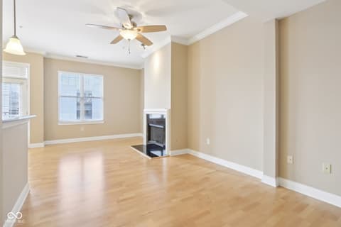 Photo of 355 E Ohio Street, Indianapolis, IN