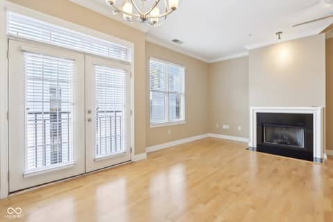 Photo of 355 E Ohio Street, Indianapolis, IN