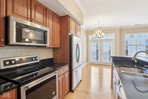 Photo of 355 E Ohio Street, Indianapolis, IN