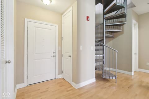 Photo of 355 E Ohio Street, Indianapolis, IN