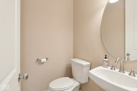 Photo of 355 E Ohio Street, Indianapolis, IN
