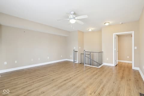 Photo of 355 E Ohio Street, Indianapolis, IN