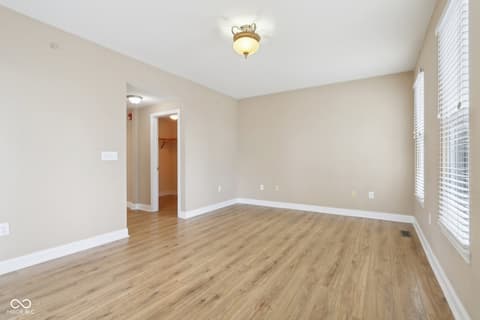 Photo of 355 E Ohio Street, Indianapolis, IN