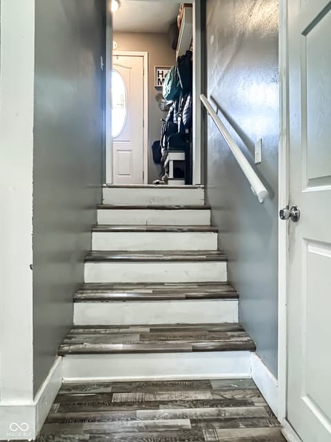 Photo of 1058 N Sandy Hook Road, Paoli, IN