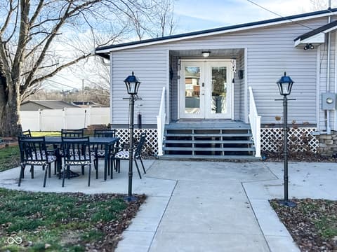 Photo of 1058 N Sandy Hook Road, Paoli, IN