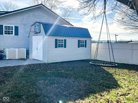Photo of 1058 N Sandy Hook Road, Paoli, IN