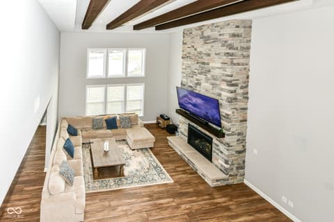 Living room at 10627 Oak Bend Boulevard, Indianapolis, IN