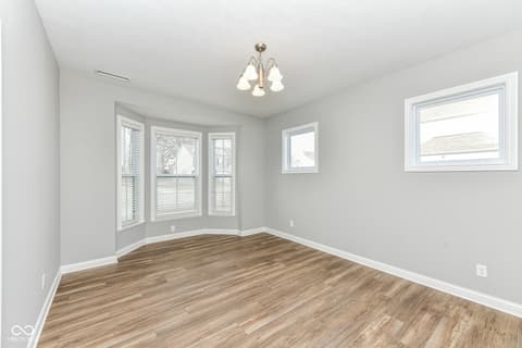 Dining room at 10627 Oak Bend Boulevard, Indianapolis, IN