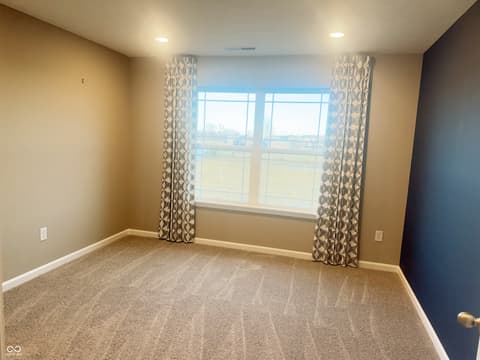 Photo of 830 Saddlebrook Farms Boulevard, Whiteland, IN