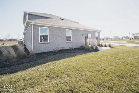 Photo of 830 Saddlebrook Farms Boulevard, Whiteland, IN