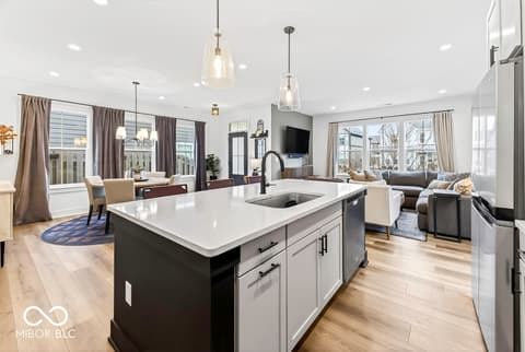 Photo of 1053 W 18th Street, Indianapolis, IN
