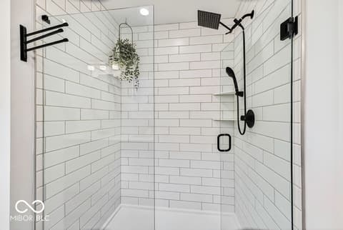 Photo of 1053 W 18th Street, Indianapolis, IN