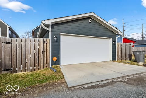 Photo of 1053 W 18th Street, Indianapolis, IN