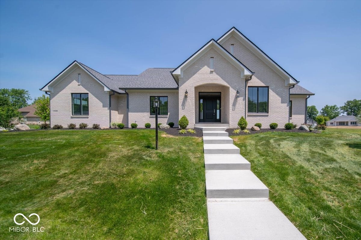 Front exterior at 10586 Jacks Way, Indianapolis, IN