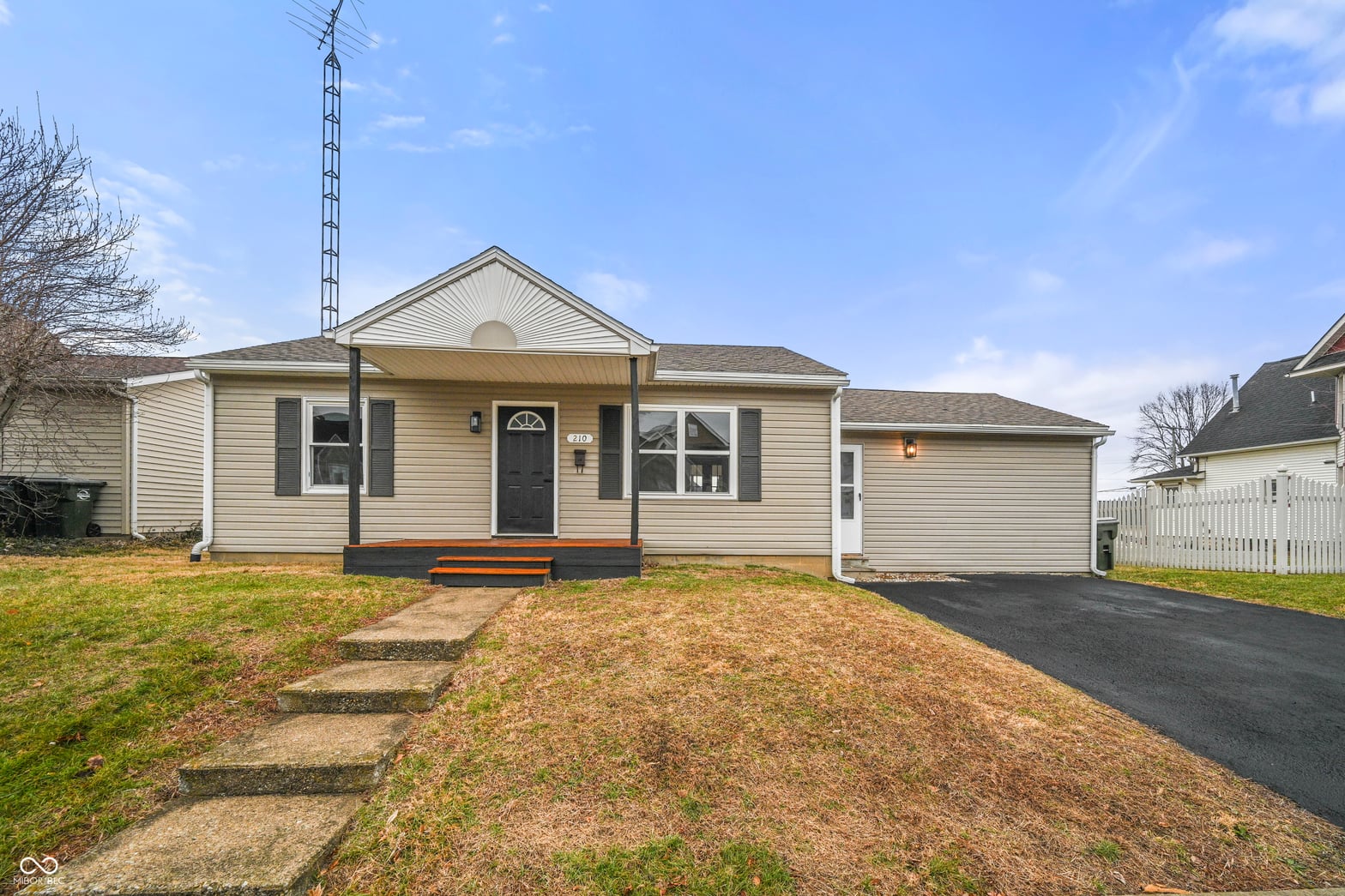 Photo of 210 W 1st Street, Greensburg, IN
