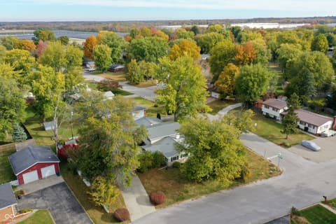 Photo of 601 Sherwood Drive, Crawfordsville, IN