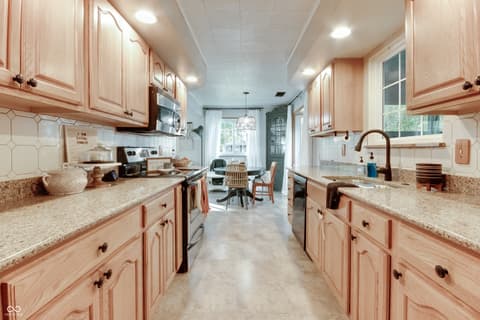 Photo of 601 Sherwood Drive, Crawfordsville, IN