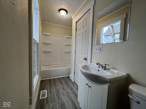 Photo of 209 Morgan Street, Crawfordsville, IN