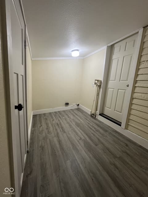 Laundry room at 209 Morgan Street, Crawfordsville, IN