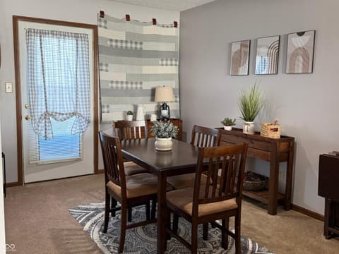 Dining room at 1204 Paradise Way N, Greenwood, IN