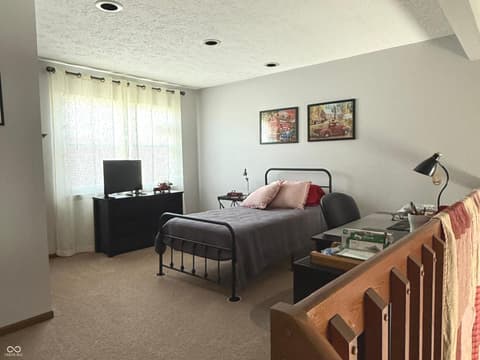Loft — 1204 Paradise Way N, Greenwood, IN