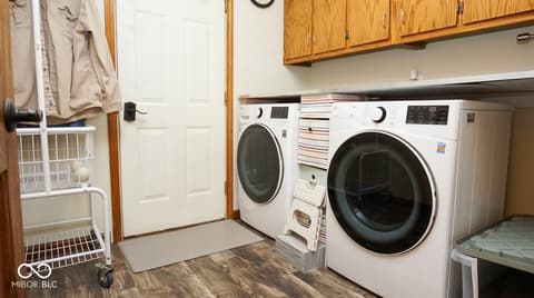 Laundry room at 375 Nottinghill Court, Indianapolis, IN