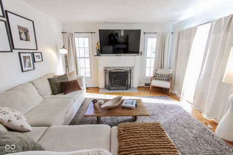 Photo of 2428 McLeay Drive, Indianapolis, IN