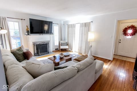 Photo of 2428 McLeay Drive, Indianapolis, IN