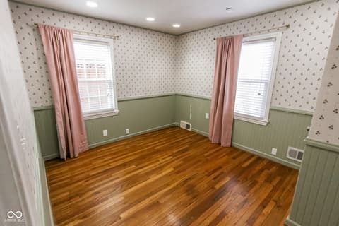 Photo of 2428 McLeay Drive, Indianapolis, IN
