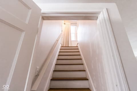 Photo of 2428 McLeay Drive, Indianapolis, IN