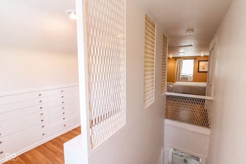 Photo of 2428 McLeay Drive, Indianapolis, IN