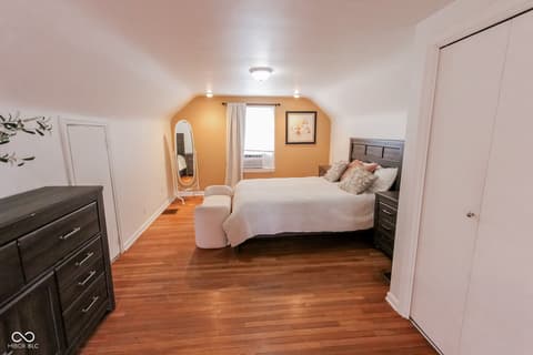 Photo of 2428 McLeay Drive, Indianapolis, IN