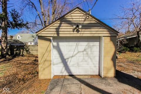 Photo of 2428 McLeay Drive, Indianapolis, IN