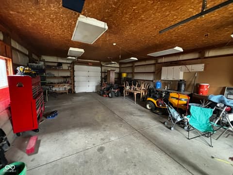 Garage at 1730 Wishmeyer Lane, Indianapolis, IN