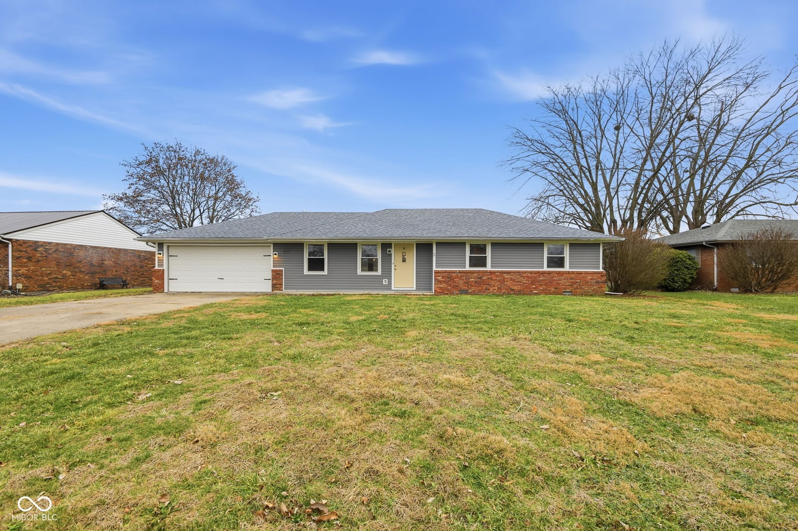 Photo of 827 Country Lane, Anderson, IN