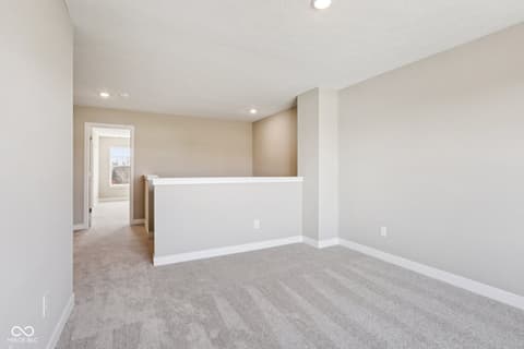Loft — 3860 White Willow Way, New Palestine, IN