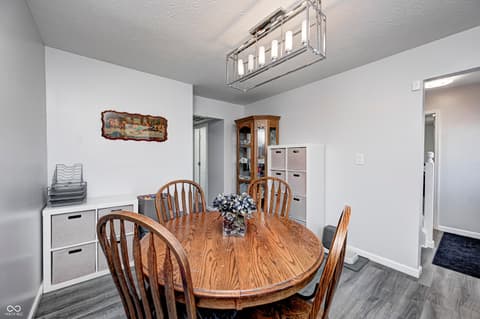 Photo of 555 Hyannis Drive, Avon, IN