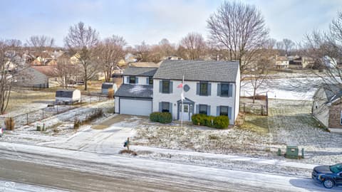 Photo of 555 Hyannis Drive, Avon, IN