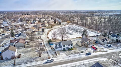 Photo of 555 Hyannis Drive, Avon, IN