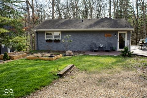 7920 Ebony Drive