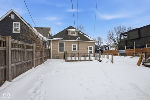 Photo of 717 Parkway Avenue, Indianapolis, IN